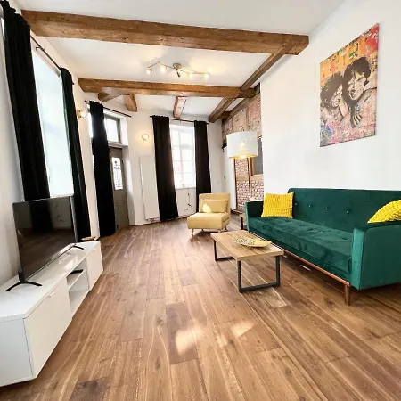 Historisches Altstadt Juwel Mit 2 Zimmern Inklusive Netflix * 施塔德